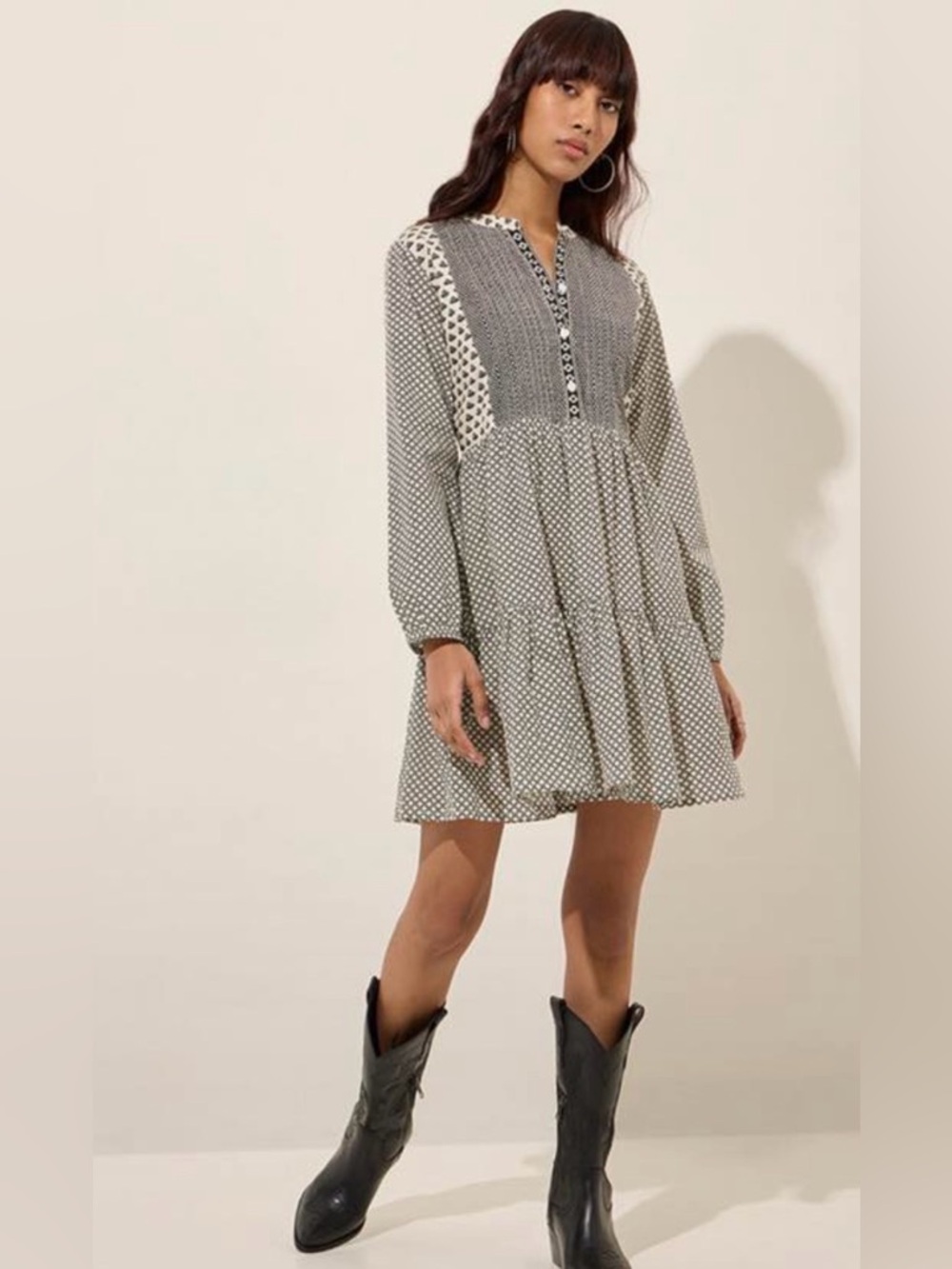 Bombay Paisley Black and White Printed Mini Dress. Size XL